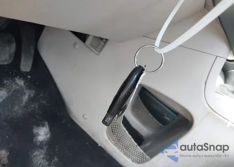 2018 Dodge Grand Caravan Sxt z USA, uszkodzony, nr VIN 2C4RDGCG0JR224003